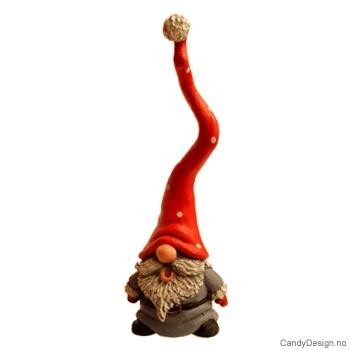 Liten syngende nisse med høy lue