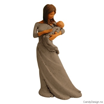 Mor med baby i armkroken