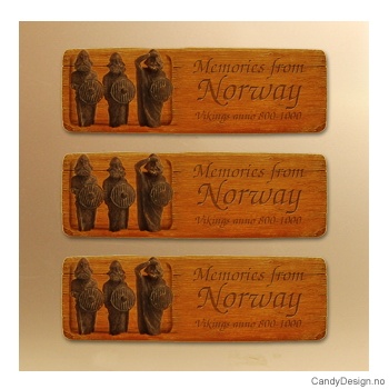 Woodstyle magnet plater med tekst  Tre vikinger speidende magnet Memories from Norway, Vikings anno 800 - 1000